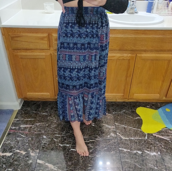 Floral print asymmetrical skirt - Picture 2 of 7